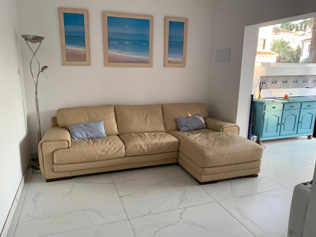 Casa Cadi Apartment โอริอุเอลา ภายนอก รูปภาพ